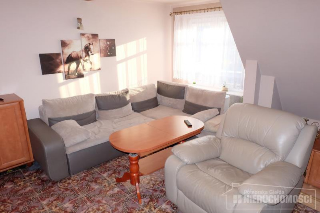 Na sprzedaż mieszkanie z garażem i działką!