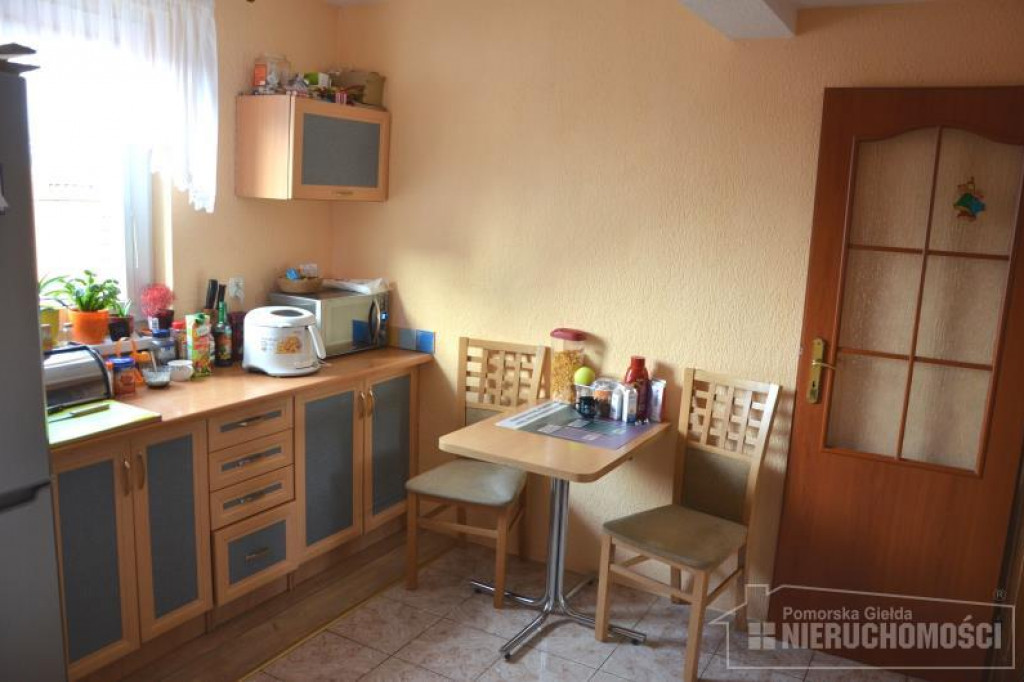 Na sprzedaż mieszkanie z garażem i działką!