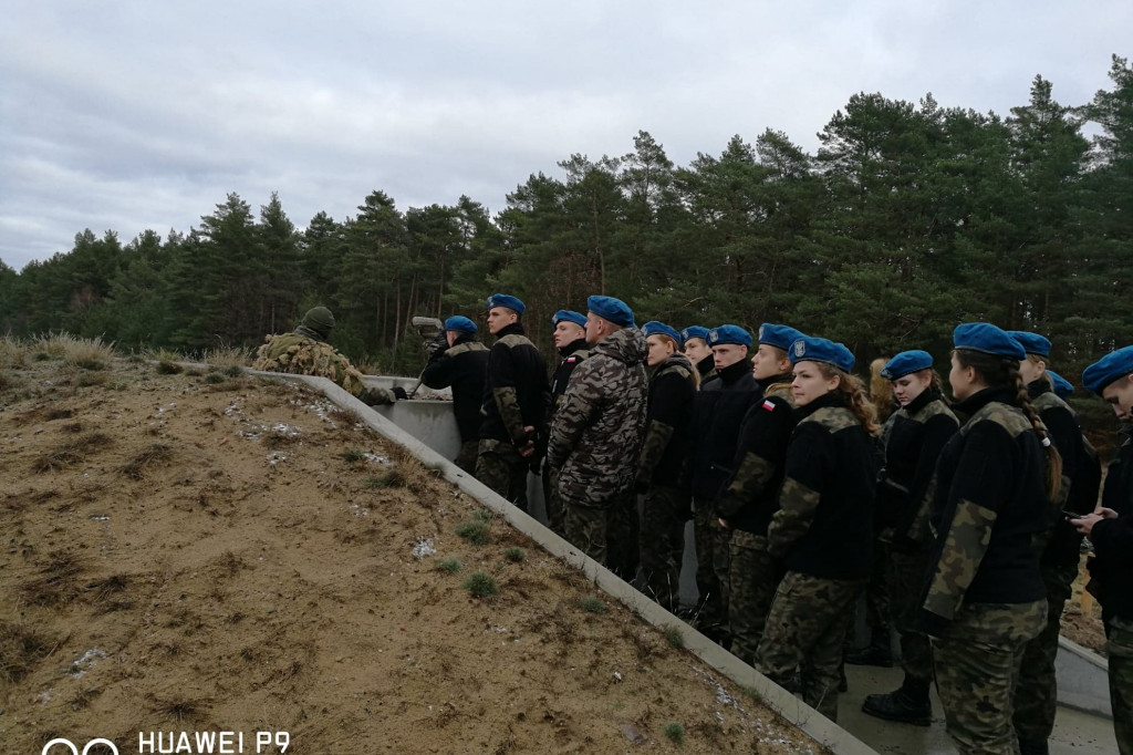 Klasa wojskowa z Zespołu Szkół Nr 7 w Białym Borze z wizytą na Poligonie Drawskim