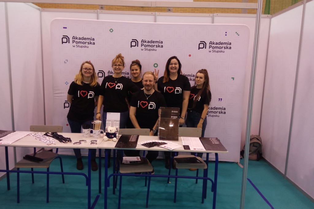 Targi edukacyjne EduDay Szczecinek, Hala sportowa I LO