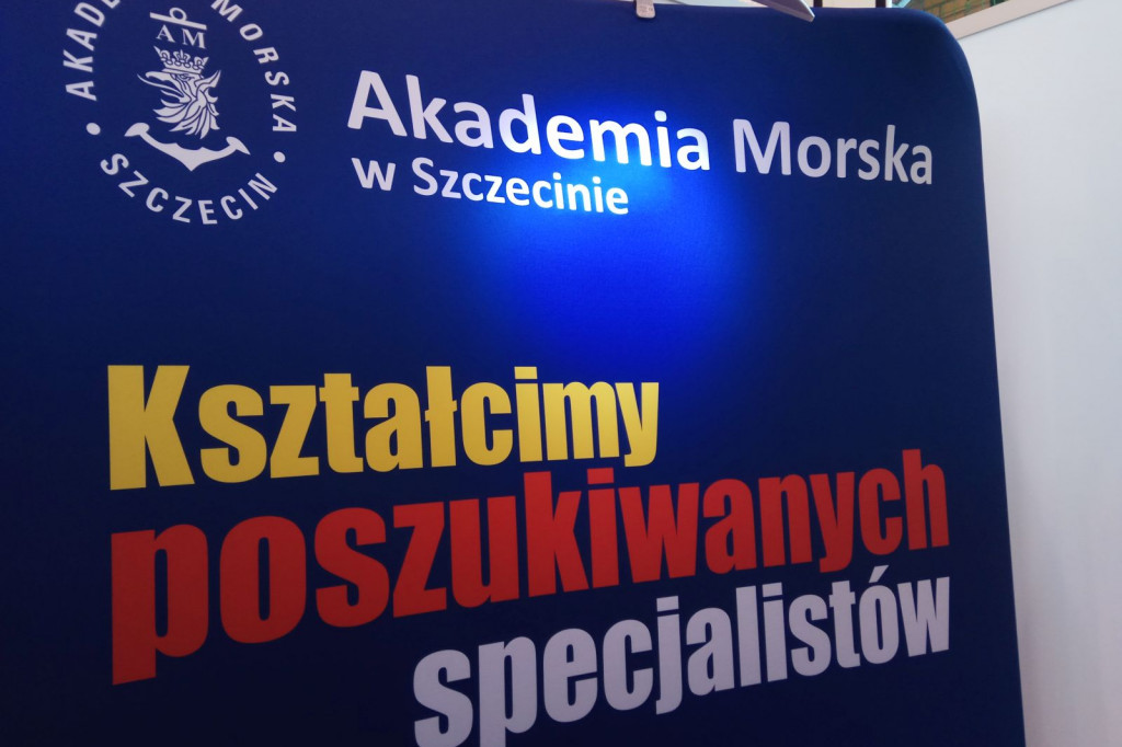 Targi edukacyjne EduDay Szczecinek, Hala sportowa I LO