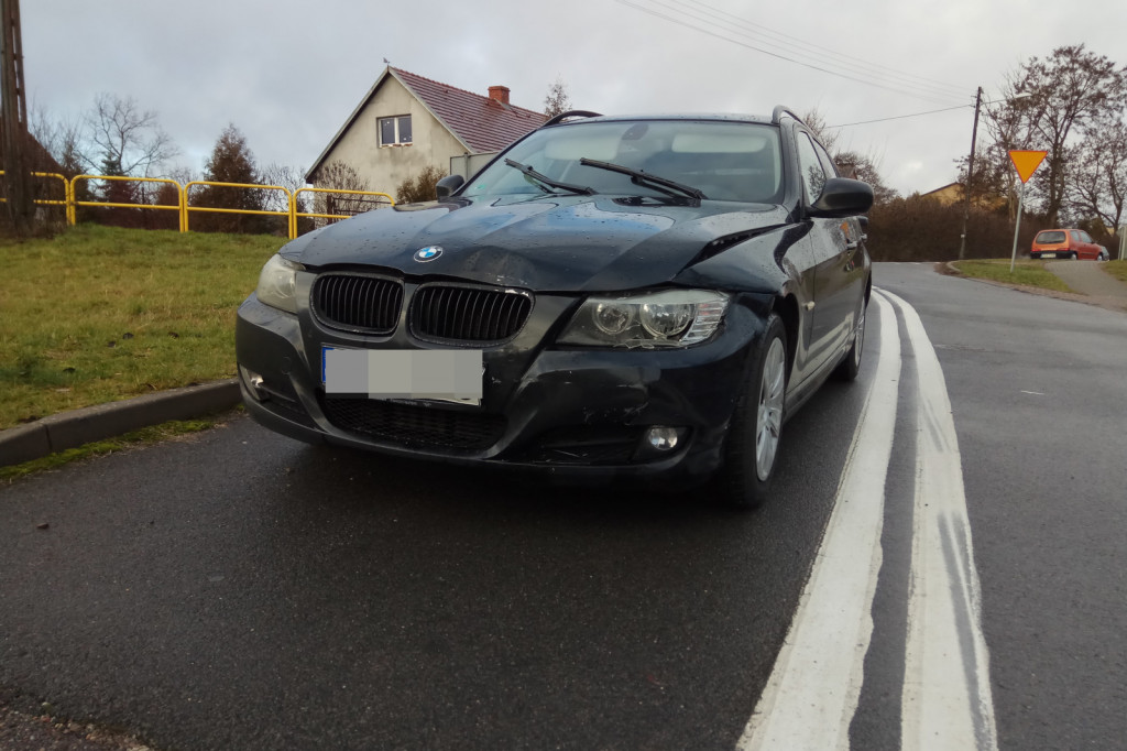 Kolizja 3 aut - Jeleń, gm Borne Sulinowo