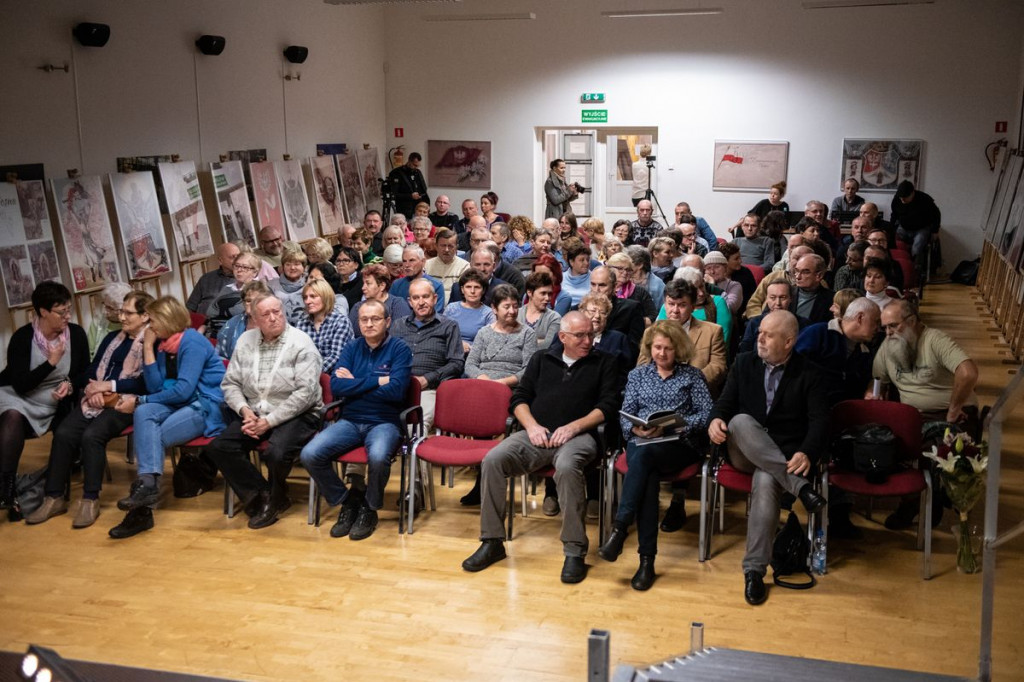 Andrzej Poniedzielski - Borne Sulinowo, Bibliotek Miejska