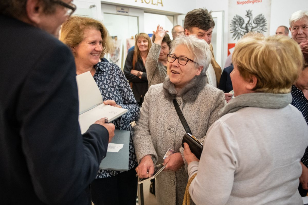 Andrzej Poniedzielski - Borne Sulinowo, Bibliotek Miejska