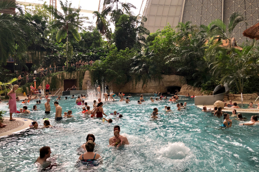 Wypad na tropikalną wyspę - Borne Sulinowo