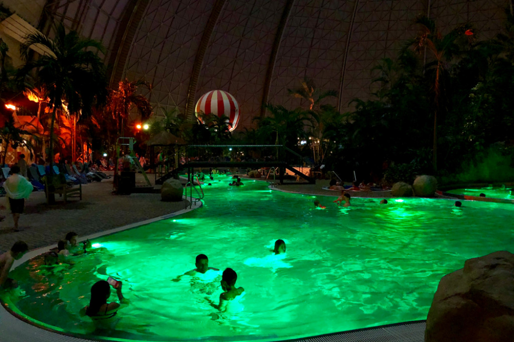 Wypad na tropikalną wyspę - Borne Sulinowo