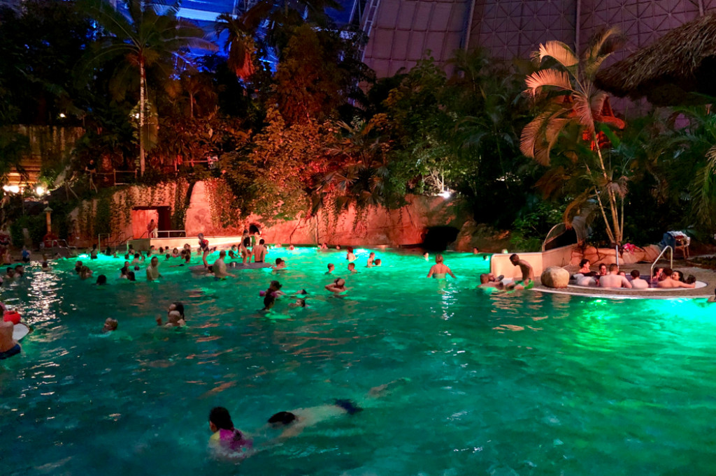 Wypad na tropikalną wyspę - Borne Sulinowo