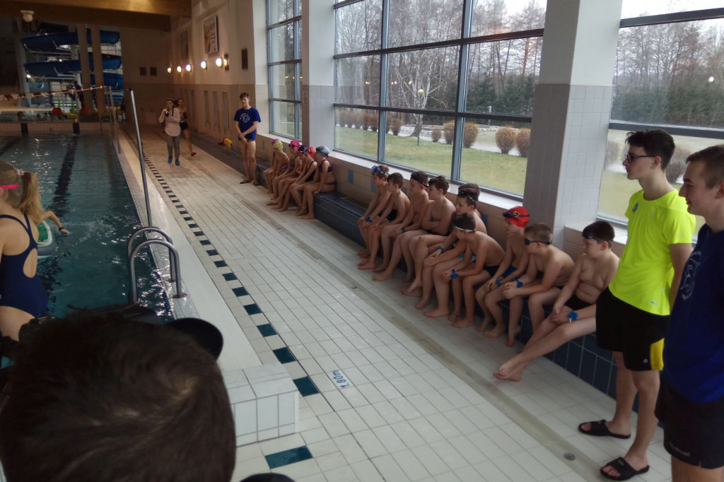 Mikołajki na basenie - Wszystkie dzieci razem!