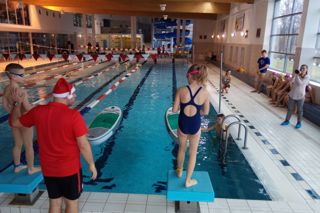 Mikołajki na basenie - Wszystkie dzieci razem!