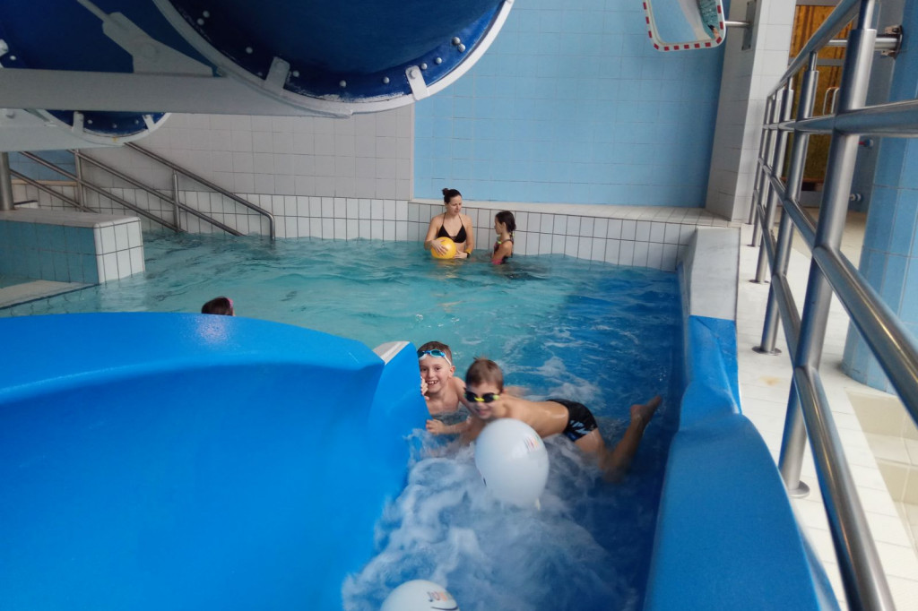 Mikołajki na basenie - Wszystkie dzieci razem!