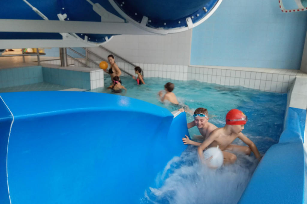 Mikołajki na basenie - Wszystkie dzieci razem!