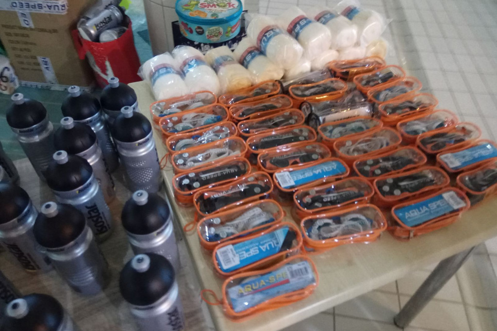 Mikołajki na basenie - Wszystkie dzieci razem!