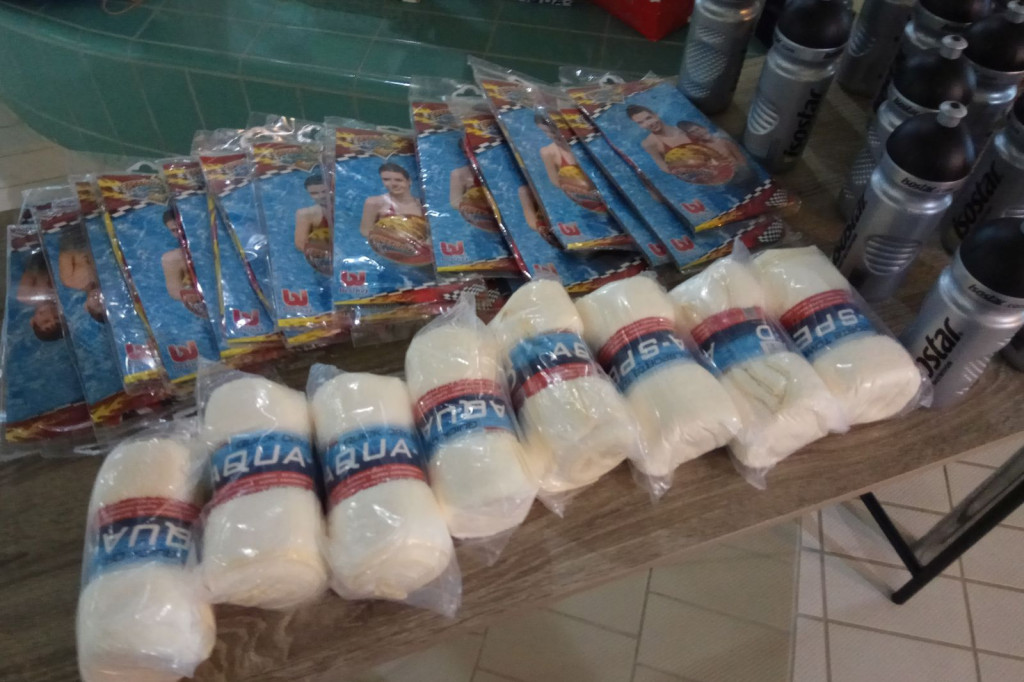 Mikołajki na basenie - Wszystkie dzieci razem!