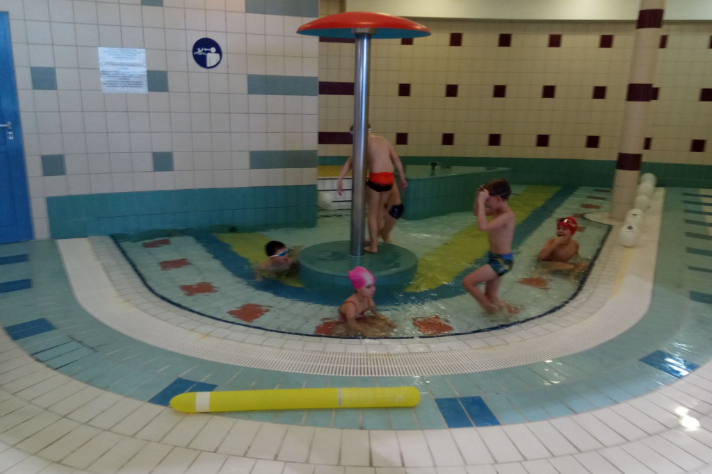 Mikołajki na basenie - Wszystkie dzieci razem!