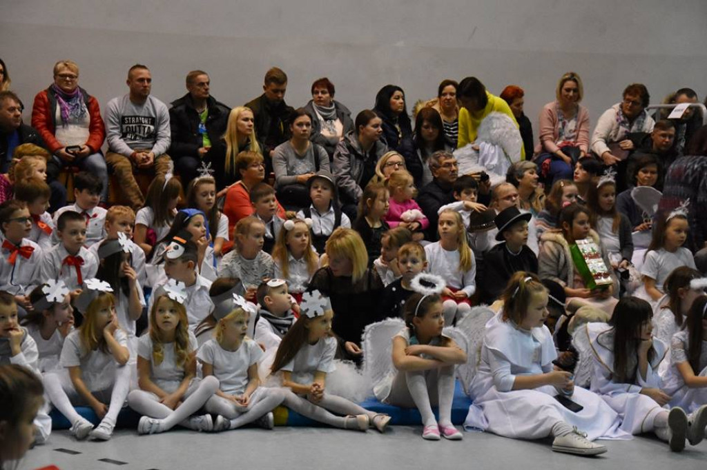 Kolędowanie w Szkole Podstawowej nr 4