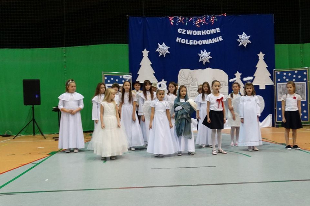 Kolędowanie w Szkole Podstawowej nr 4