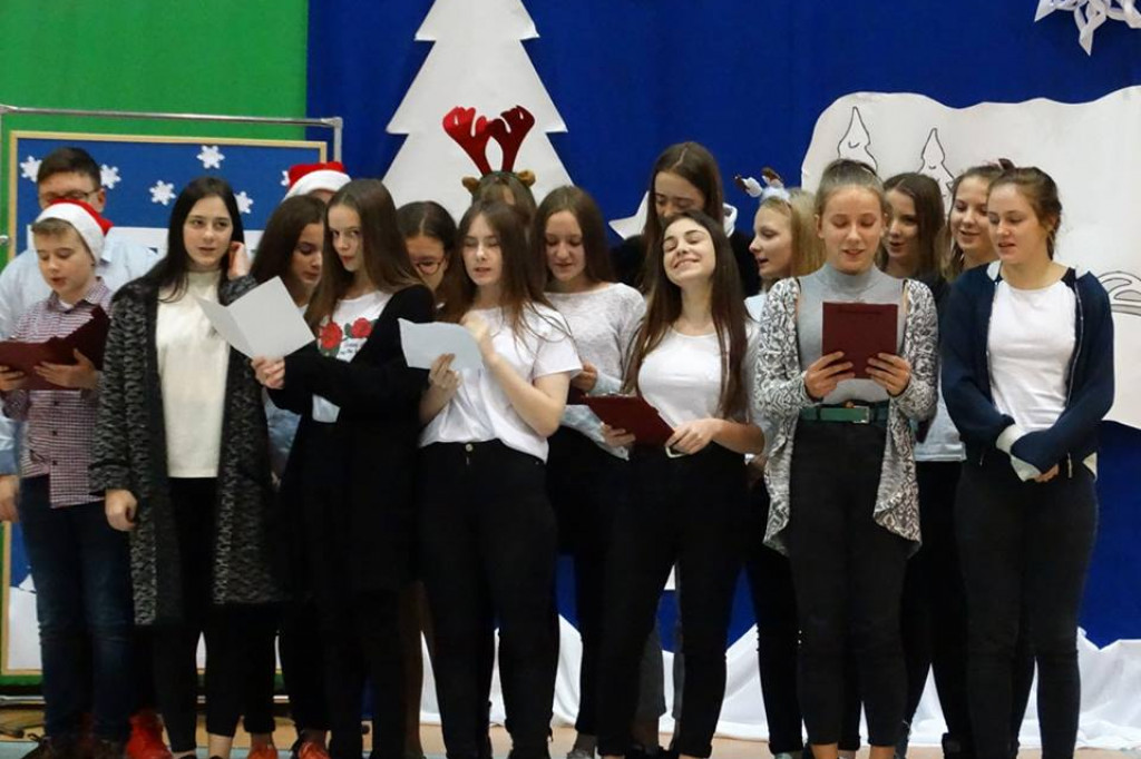 Kolędowanie w Szkole Podstawowej nr 4