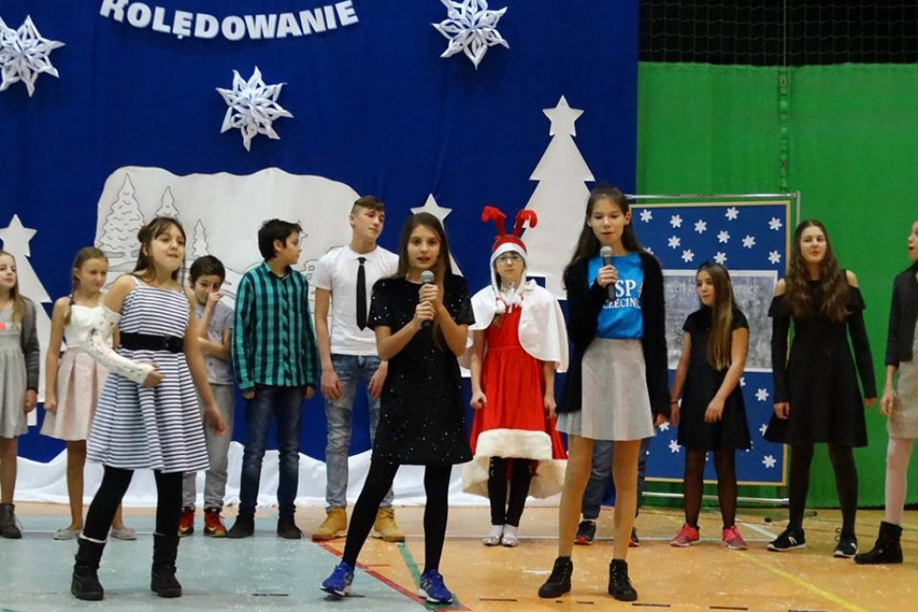 Kolędowanie w Szkole Podstawowej nr 4
