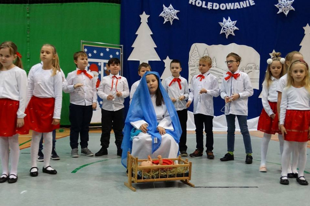 Kolędowanie w Szkole Podstawowej nr 4