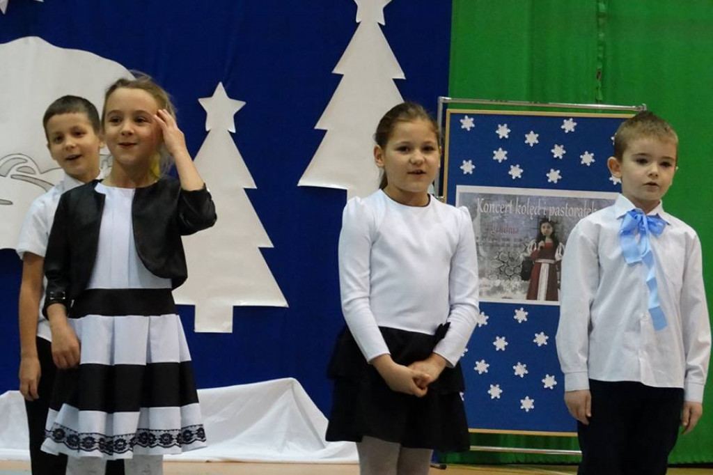 Kolędowanie w Szkole Podstawowej nr 4