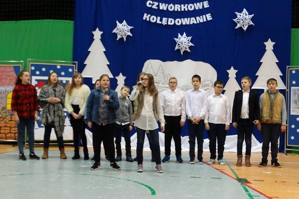 Kolędowanie w Szkole Podstawowej nr 4