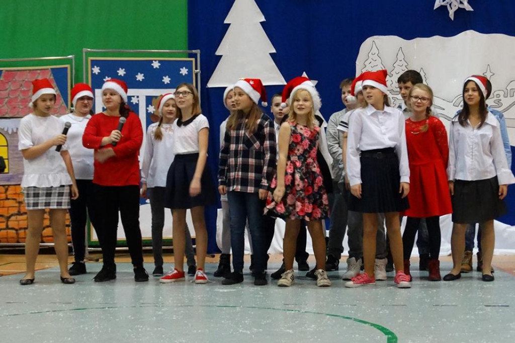 Kolędowanie w Szkole Podstawowej nr 4