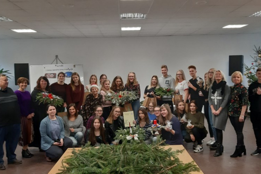 Pierniki, Stroiki i Konkurs wiedzy o Świętach Bożego Narodzenia - ZS6 