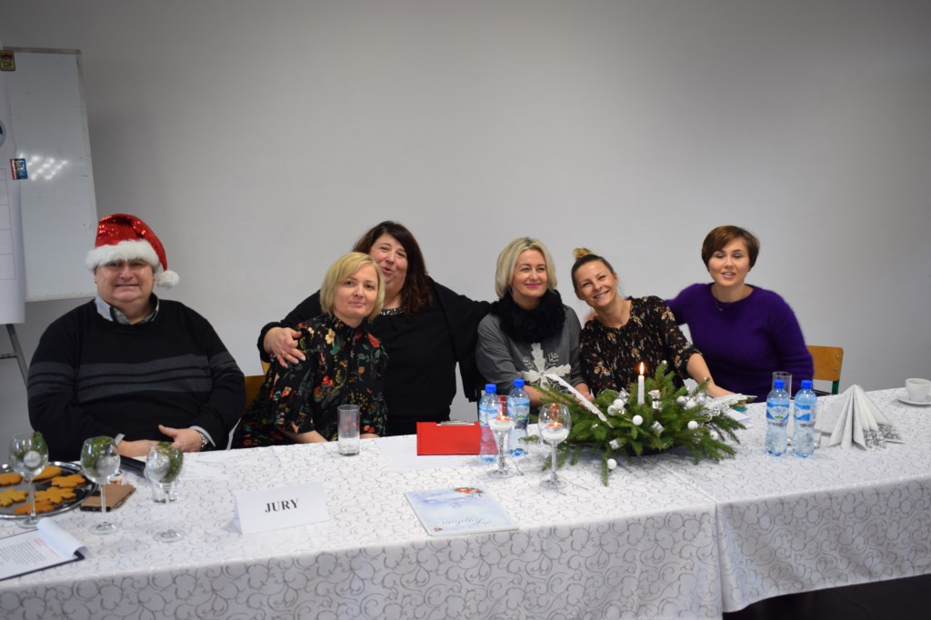 Pierniki, Stroiki i Konkurs wiedzy o Świętach Bożego Narodzenia - ZS6 