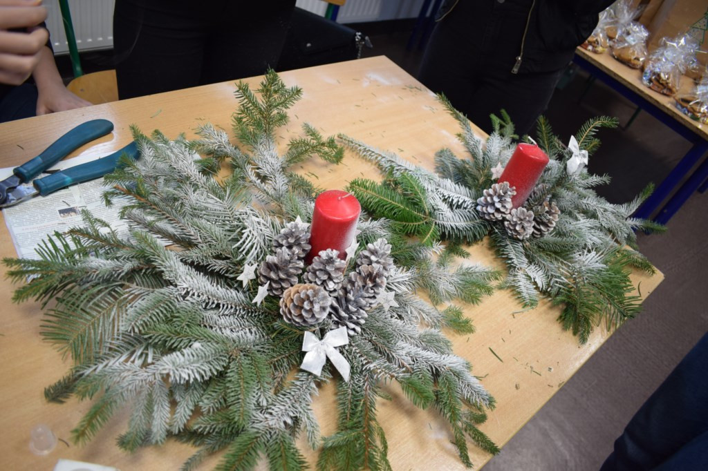 Pierniki, Stroiki i Konkurs wiedzy o Świętach Bożego Narodzenia - ZS6 