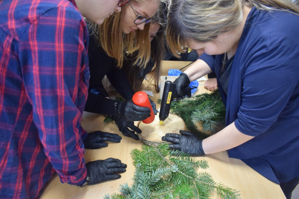 Pierniki, Stroiki i Konkurs wiedzy o Świętach Bożego Narodzenia - ZS6 