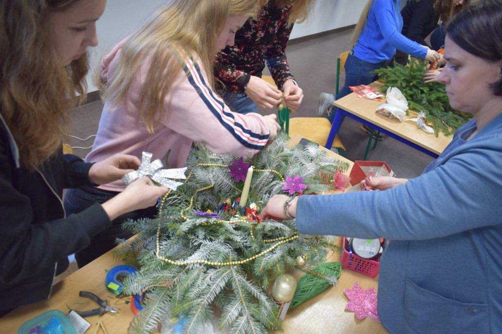 Pierniki, Stroiki i Konkurs wiedzy o Świętach Bożego Narodzenia - ZS6 