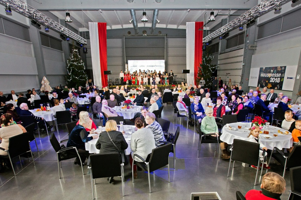 Kronospan kontynuuje piękną, bożonarodzeniową tradycję