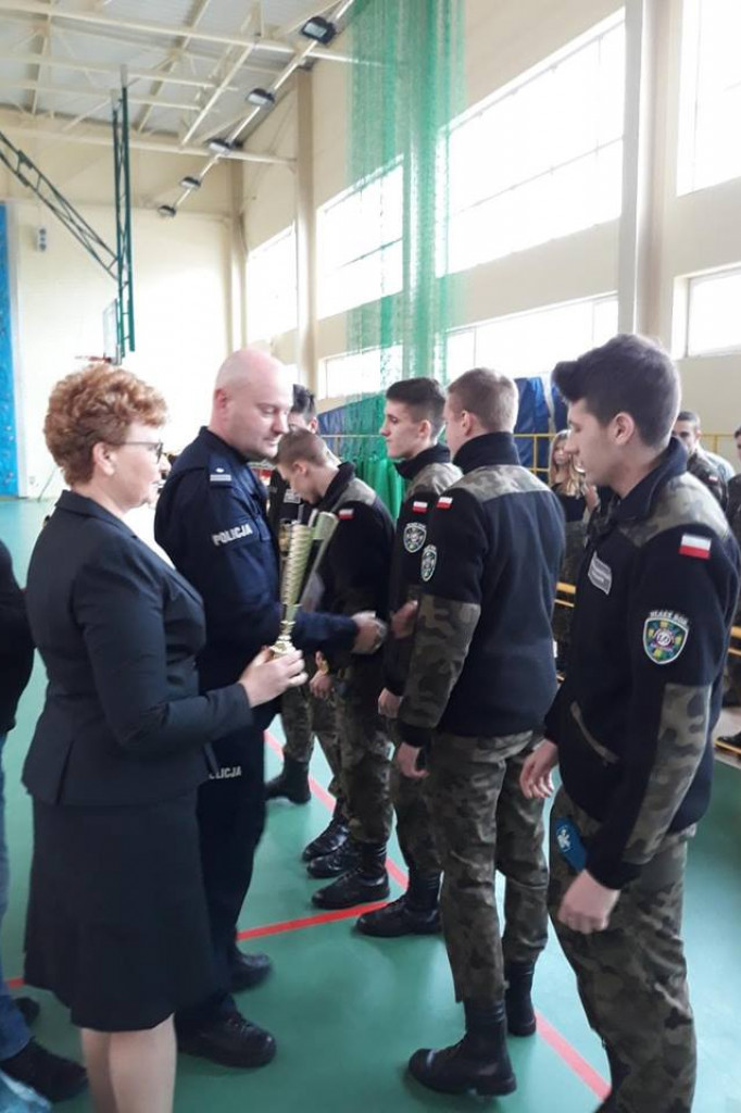 Zawody sportowo obronne klas mundurowych w Człuchowie