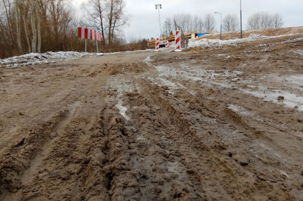 Przejście dla pieszych. Szczecinek ul.Koszalińska - Bugno.