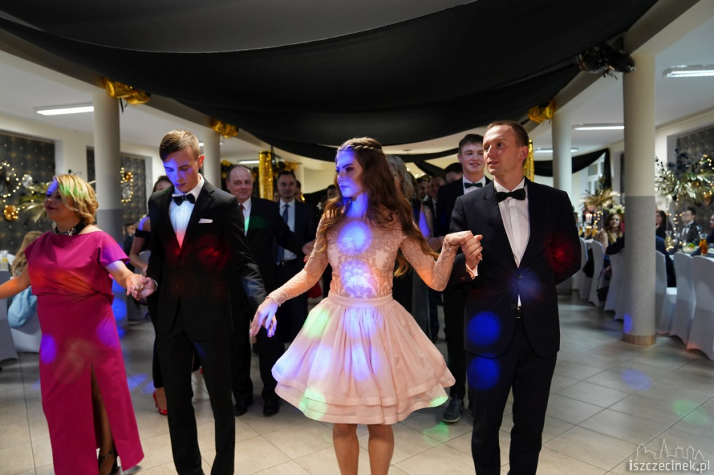 Studniówka 2019. Zespół Szkół nr 1 im. Komisji Edukacji Narodowej w Szczecinku