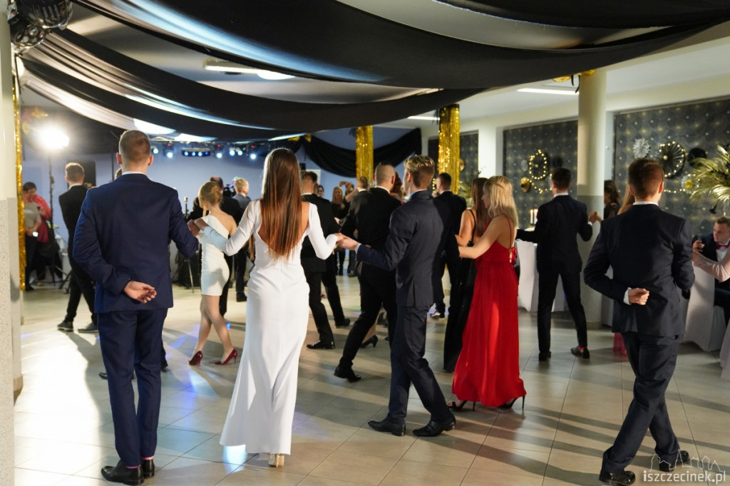 Studniówka 2019. Zespół Szkół nr 1 im. Komisji Edukacji Narodowej w Szczecinku