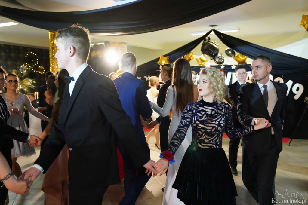 Studniówka 2019. Zespół Szkół nr 1 im. Komisji Edukacji Narodowej w Szczecinku