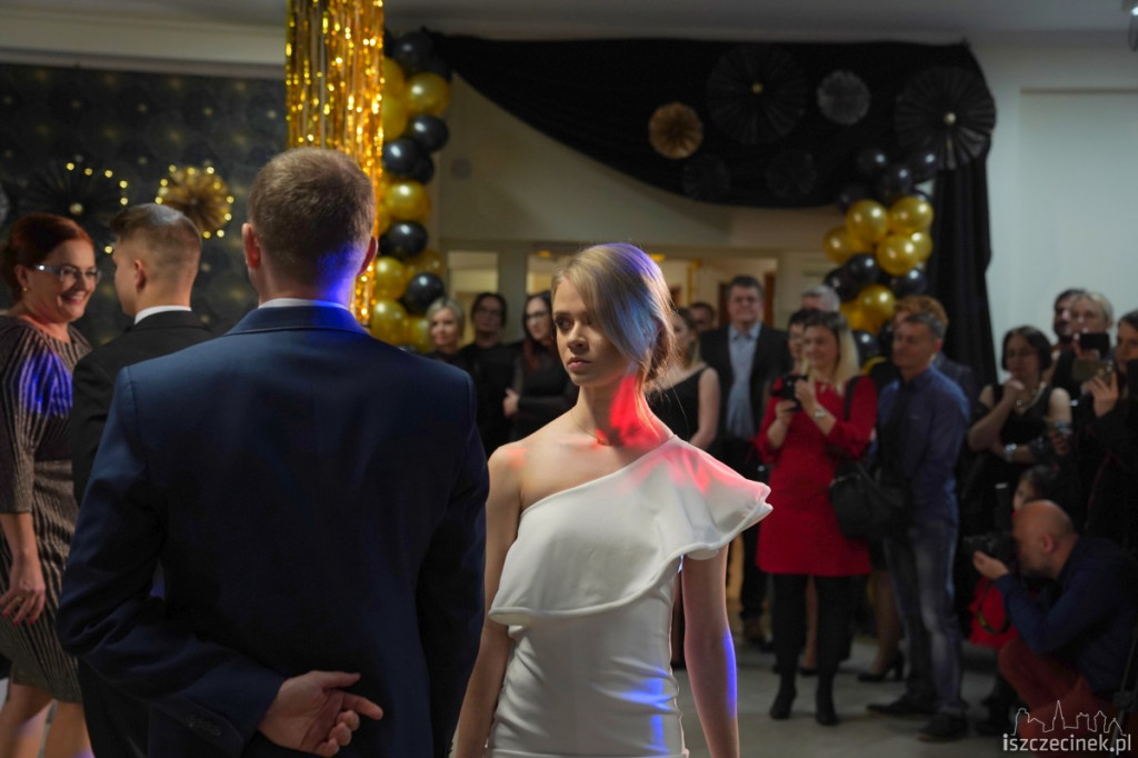 Studniówka 2019. Zespół Szkół nr 1 im. Komisji Edukacji Narodowej w Szczecinku