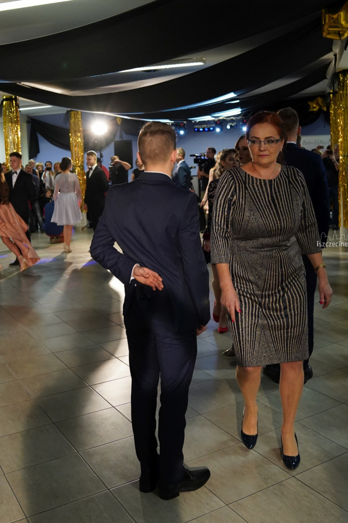 Studniówka 2019. Zespół Szkół nr 1 im. Komisji Edukacji Narodowej w Szczecinku