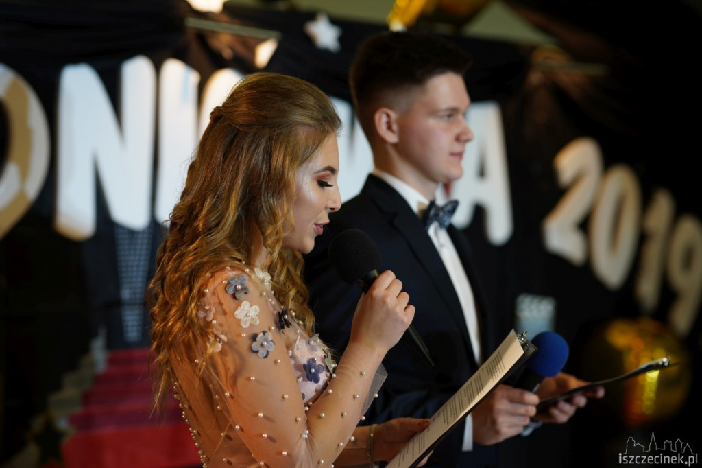 Studniówka 2019. Zespół Szkół nr 1 im. Komisji Edukacji Narodowej w Szczecinku