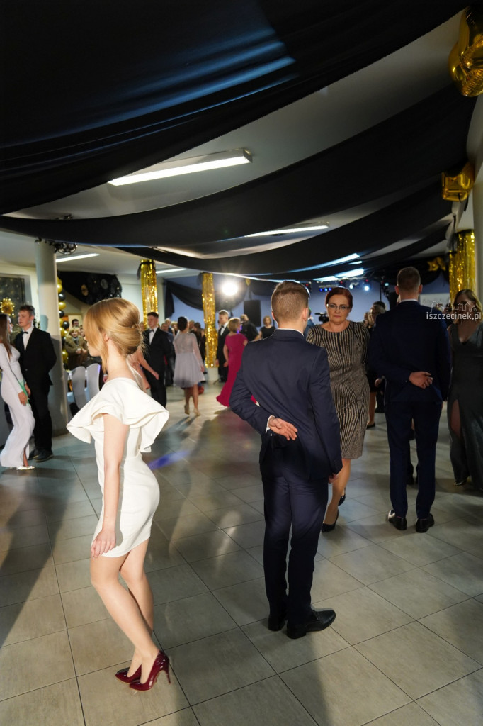 Studniówka 2019. Zespół Szkół nr 1 im. Komisji Edukacji Narodowej w Szczecinku