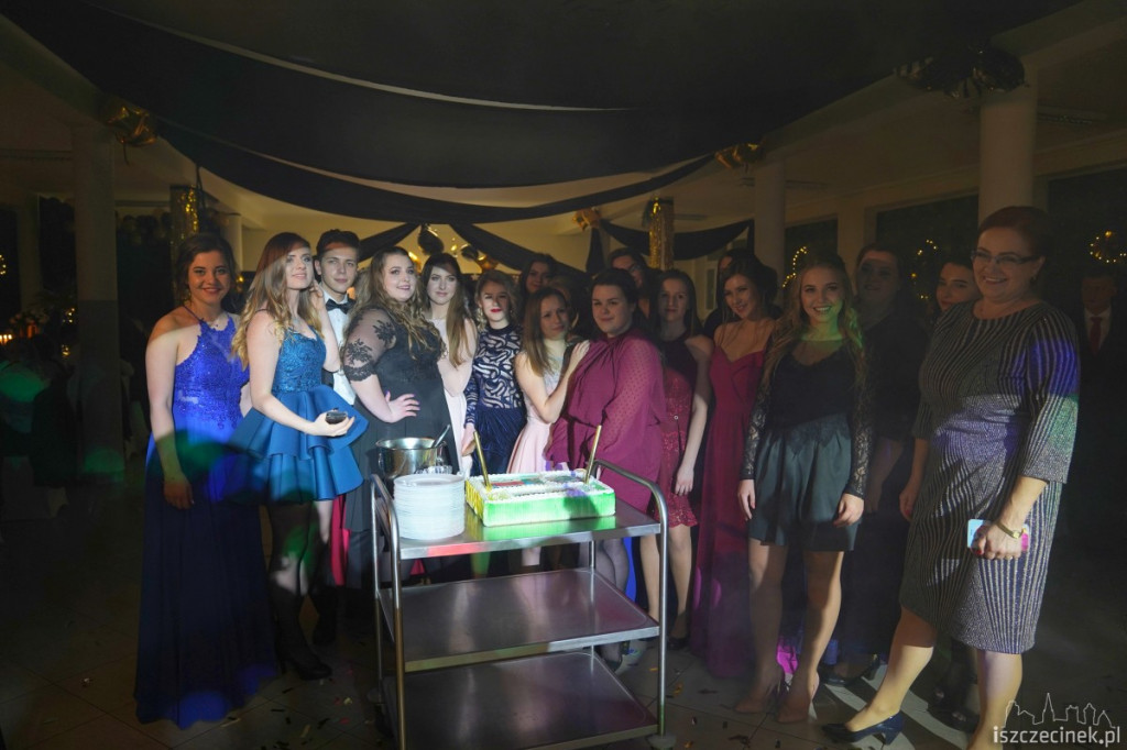 Studniówka 2019. Zespół Szkół nr 1 im. Komisji Edukacji Narodowej w Szczecinku