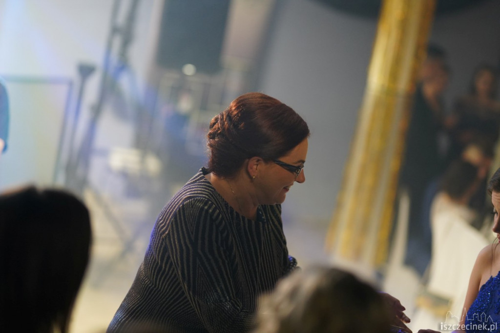 Studniówka 2019. Zespół Szkół nr 1 im. Komisji Edukacji Narodowej w Szczecinku