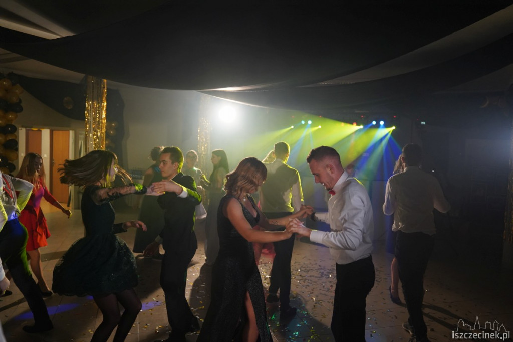 Studniówka 2019. Zespół Szkół nr 1 im. Komisji Edukacji Narodowej w Szczecinku