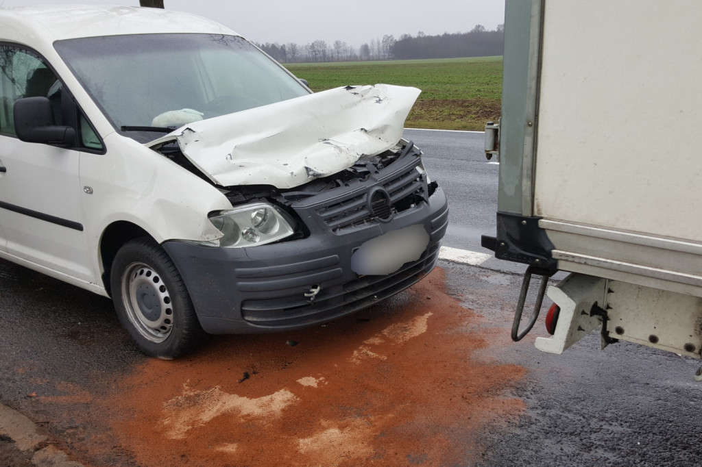 Wypadek pod Lotyniem, podmienione tablice i brak OC