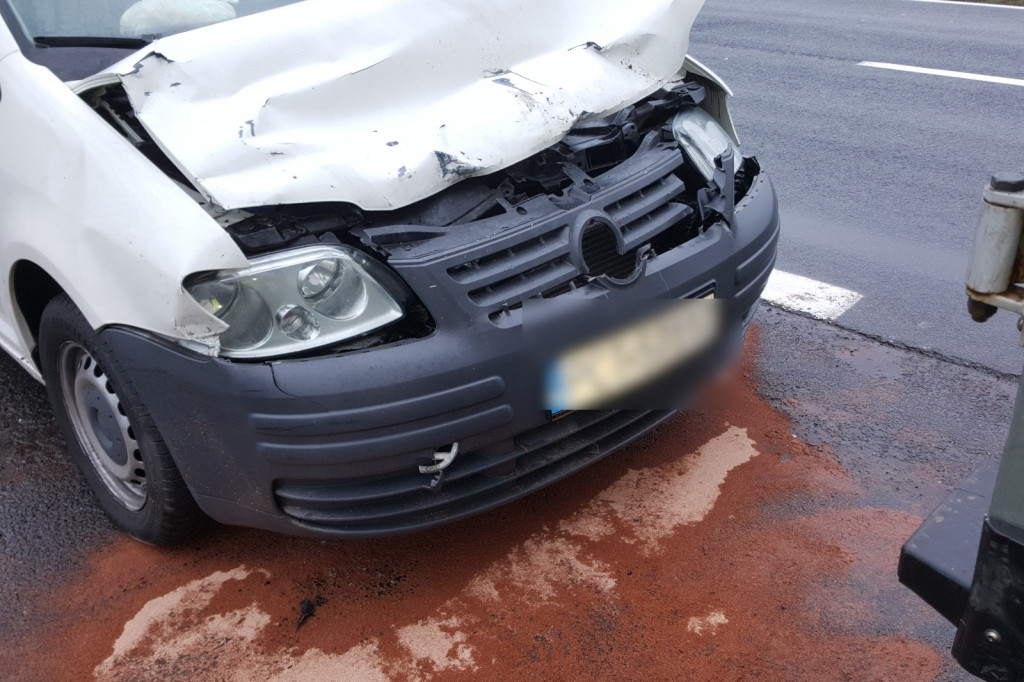 Wypadek pod Lotyniem, podmienione tablice i brak OC