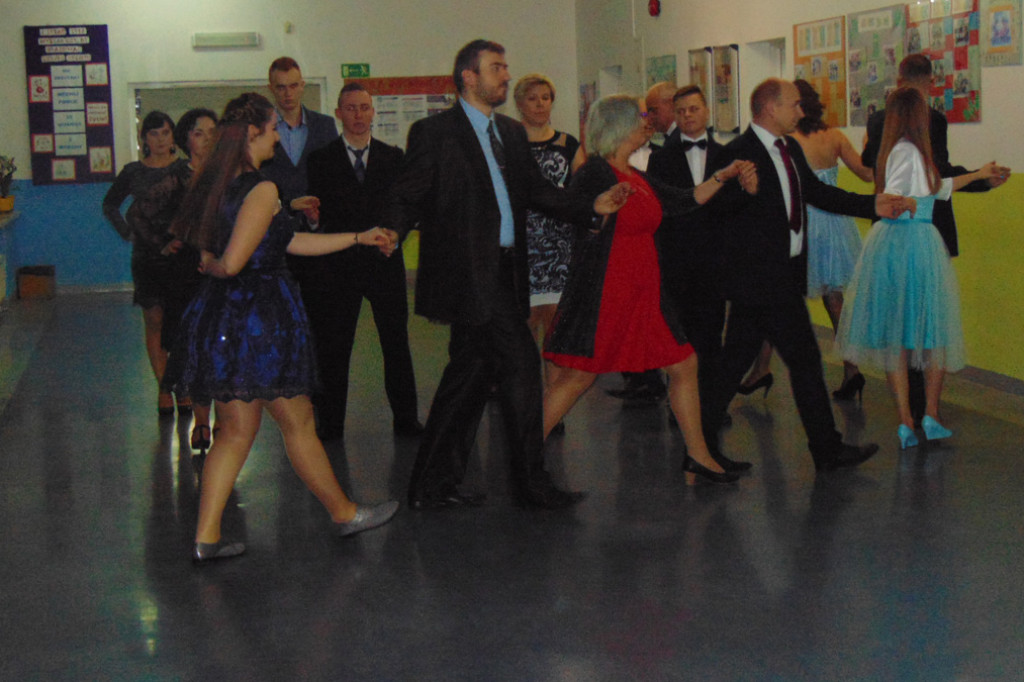 Spotkanie i wyjazd zamiast studniówki w LO w Barwicach