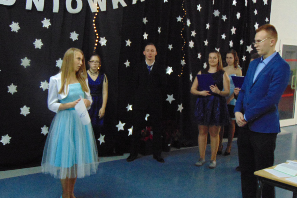 Spotkanie i wyjazd zamiast studniówki w LO w Barwicach