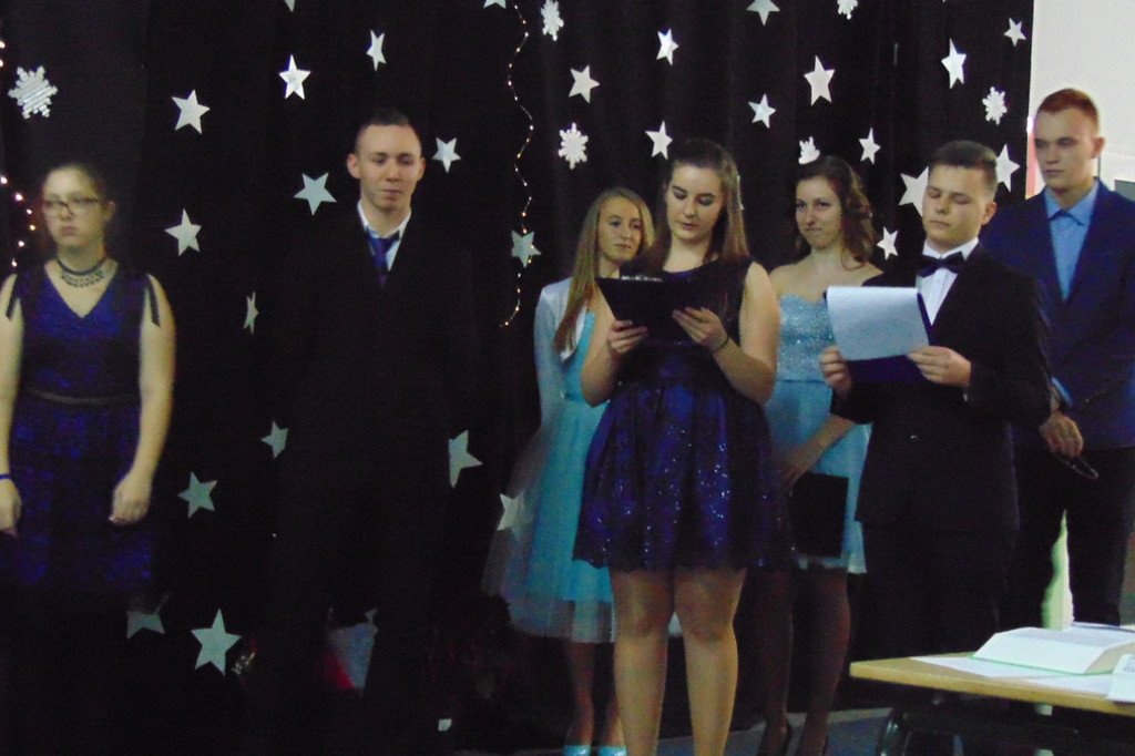 Spotkanie i wyjazd zamiast studniówki w LO w Barwicach