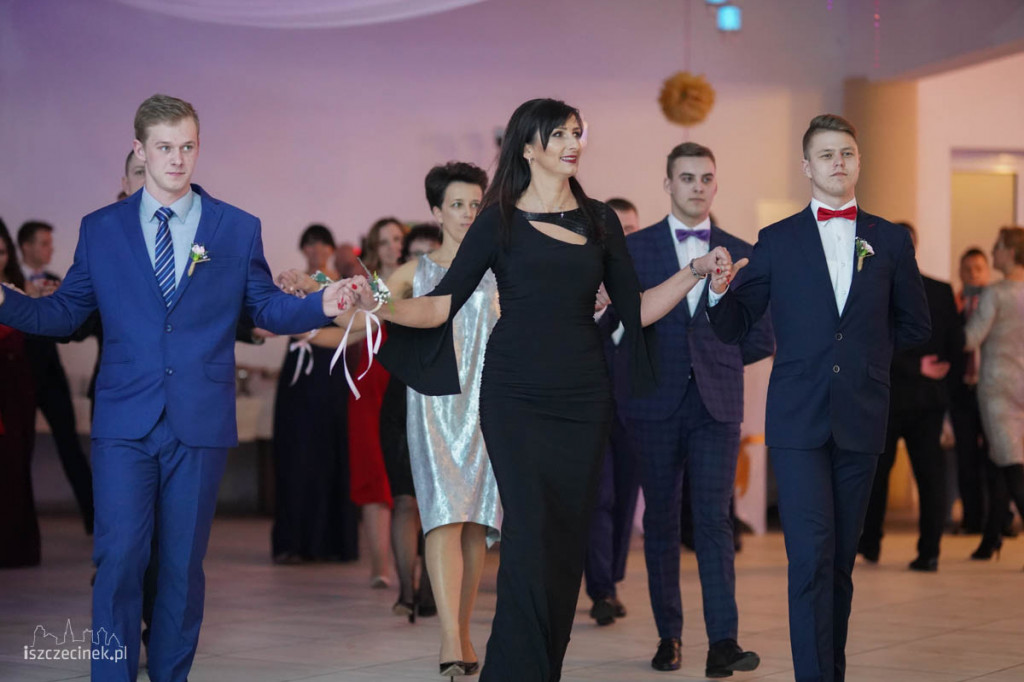 Studniówka uczniów Zespołu Szkół Technicznych w Szczecinku